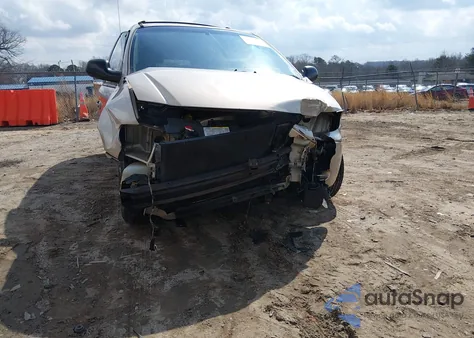 2004 Chrysler Town & Country Lx z USA, uszkodzony, nr VIN 2C8GP44R54R591706